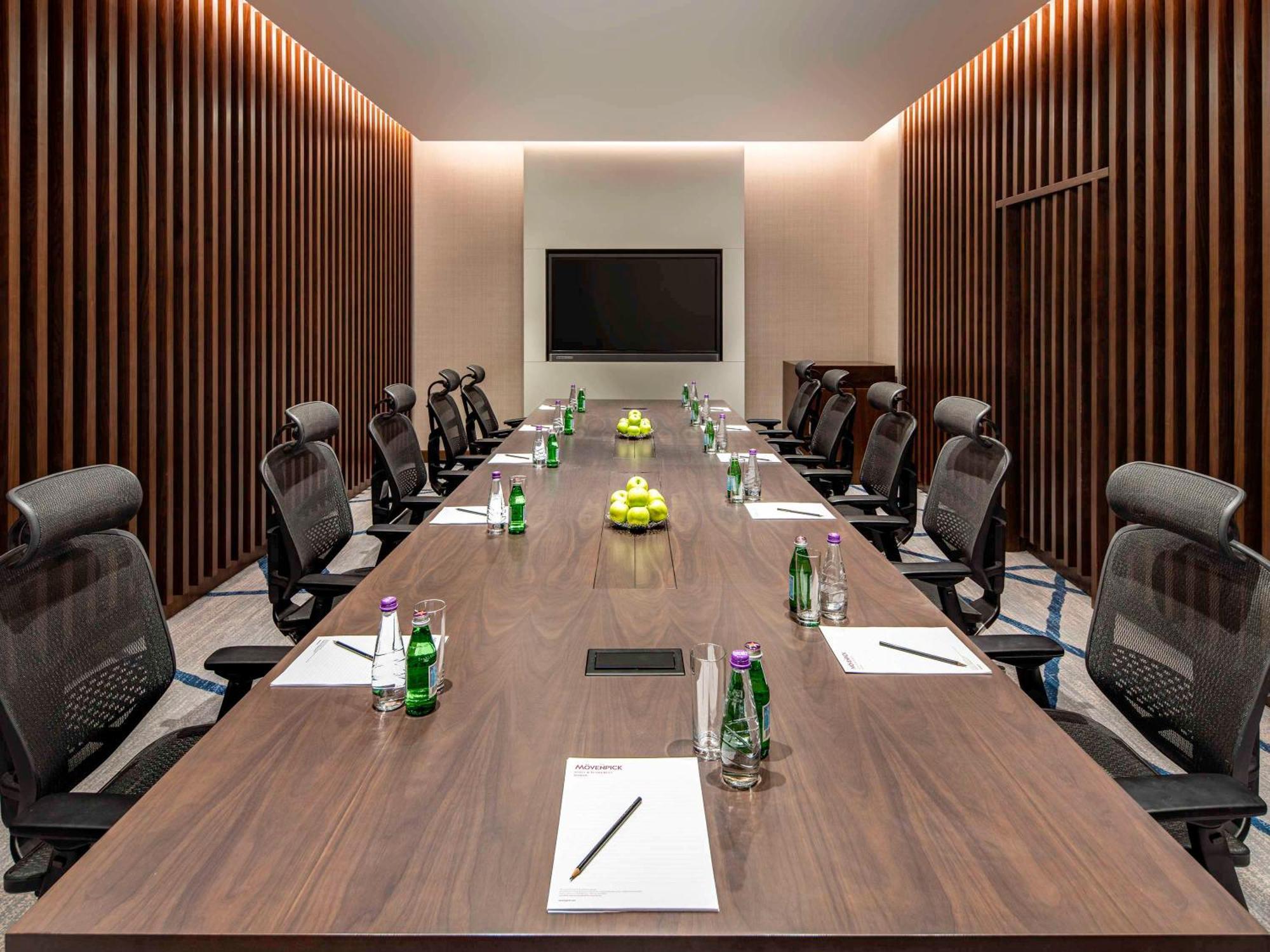 Movenpick Hotel And Residences Rijád Exteriér fotografie Meeting room